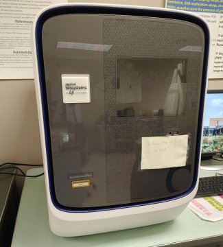 Image of the QuantStudio6 Flex RT-PCR system