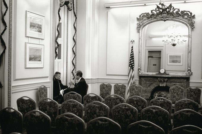 Democratic and Republican party leaders Daschle and Lott negotiate committee membership details, 2001. 