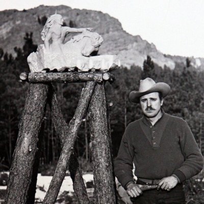 Korczak Ziolkowski standing by the Crazy Horse Memorial