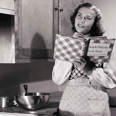 Link to the South Dakota Community Cookbook Collection page