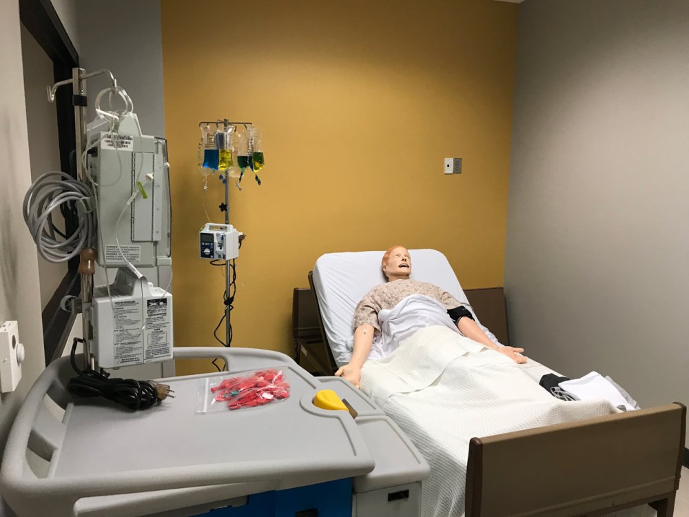 Simulated hospital room