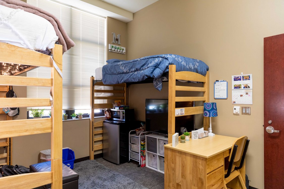 Honors Hall resident room