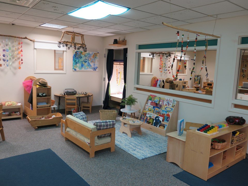 The 3 & 4 year old library area in the classroom.