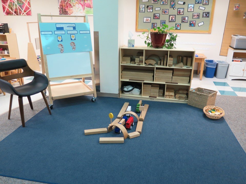 The block and group time area in the 3 & 4 year old classroom.