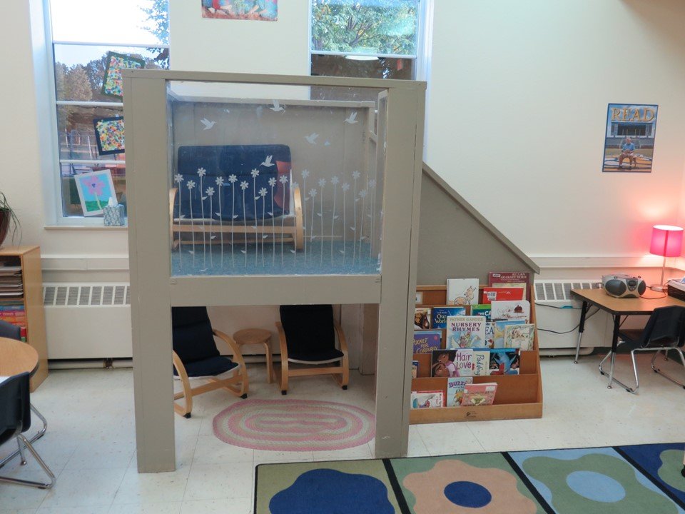 This is the loft and reading area of the Kindergarten room.