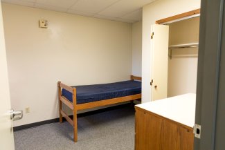 Student room in Meadows Apartments