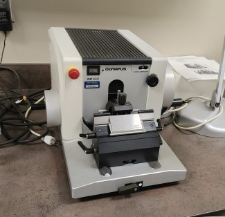 Image of Olympus microtome
